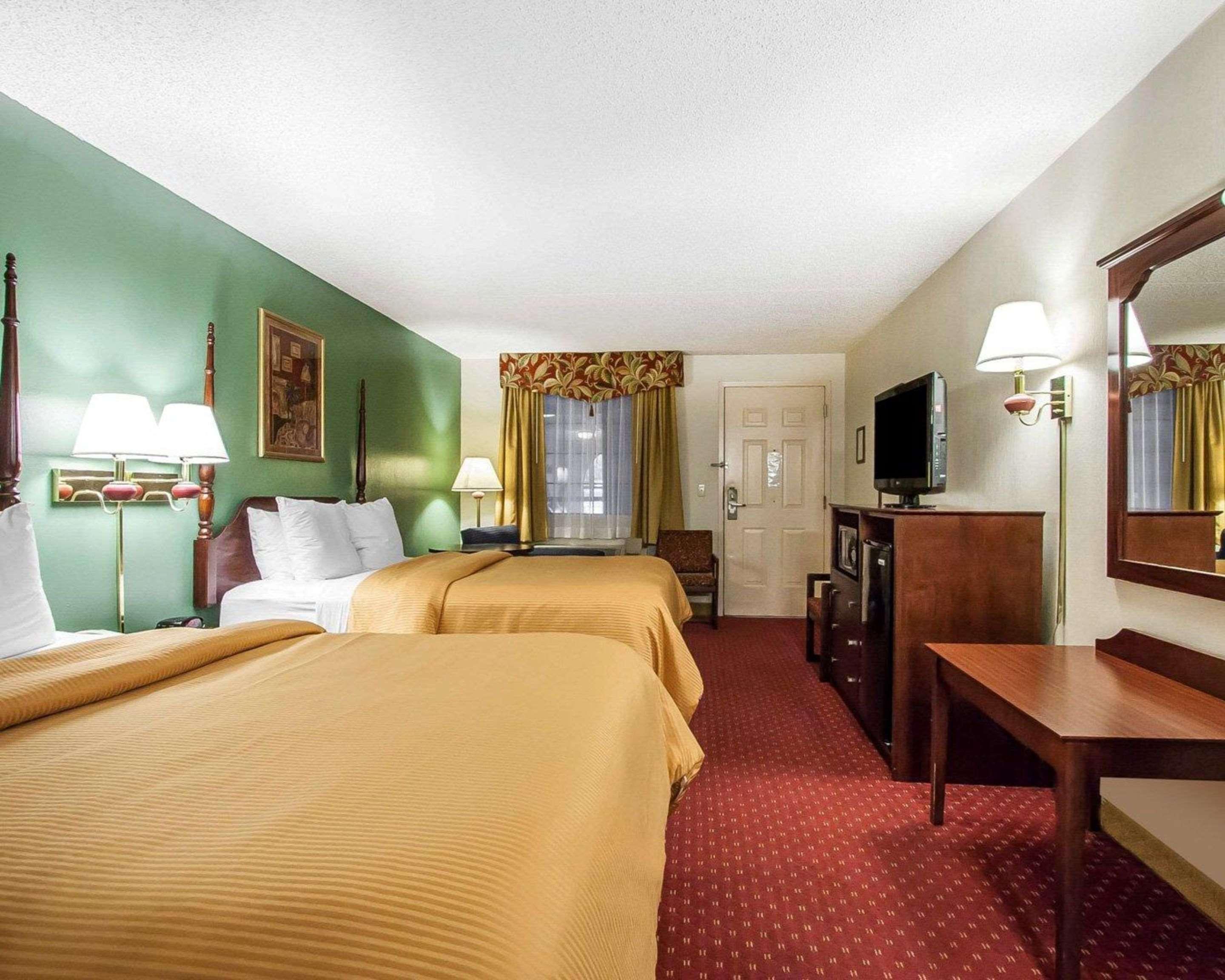 Clarion Hotel Branson Exterior photo