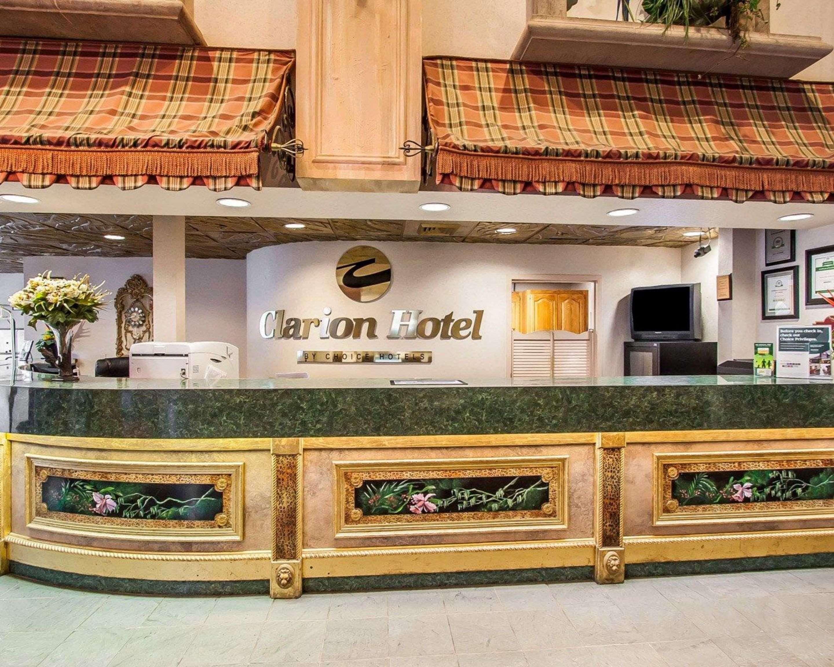Clarion Hotel Branson Exterior photo