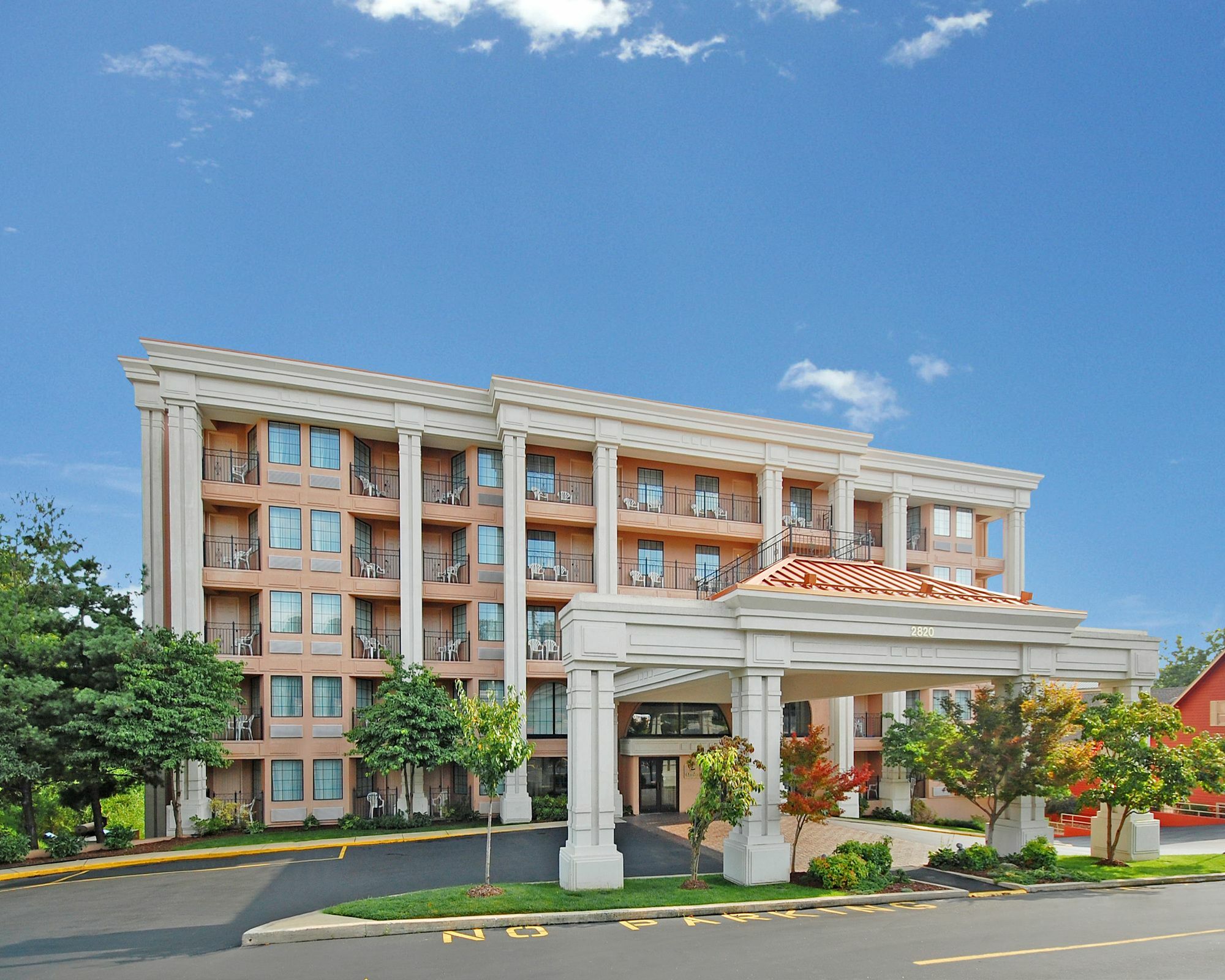 Clarion Hotel Branson Exterior photo